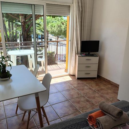 Apartamentos Les Palmeres Platja d'Aro Ngoại thất bức ảnh