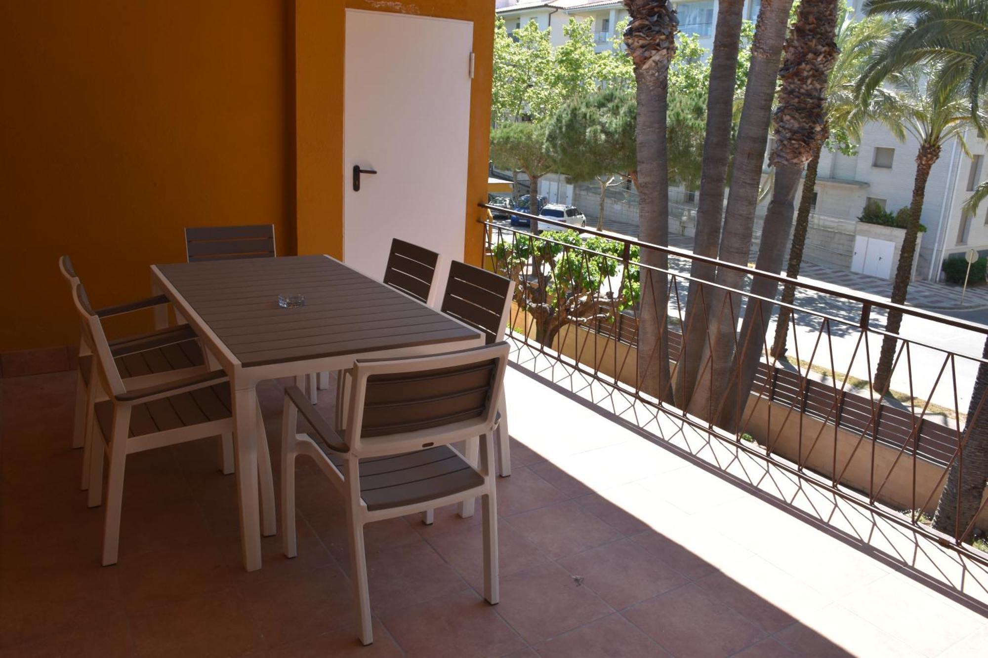 Apartamentos Les Palmeres Platja d'Aro Ngoại thất bức ảnh