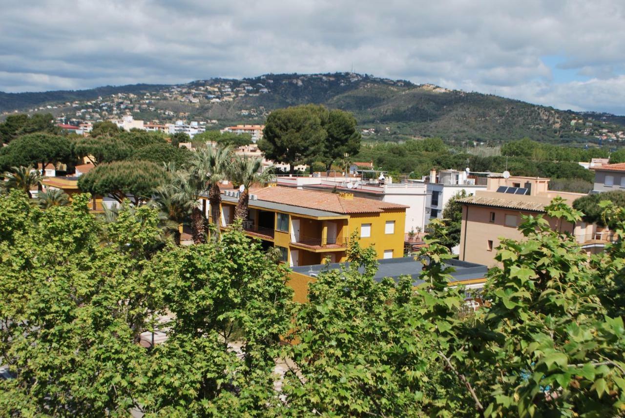 Apartamentos Les Palmeres Platja d'Aro Ngoại thất bức ảnh