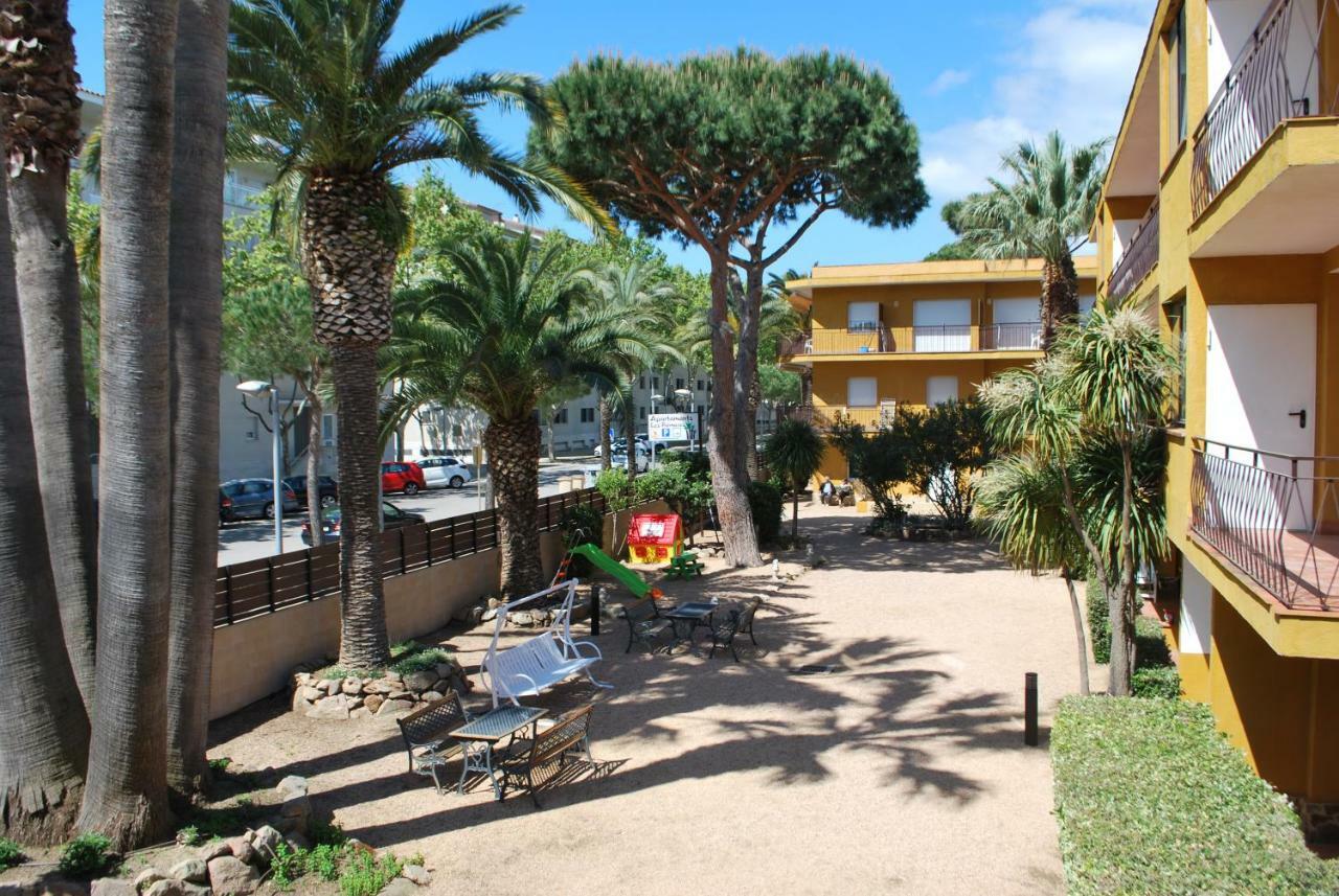 Apartamentos Les Palmeres Platja d'Aro Ngoại thất bức ảnh